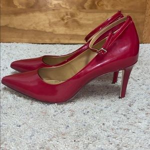 14th & Union Red Pumps